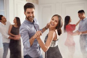 como encontrar pareja de baile